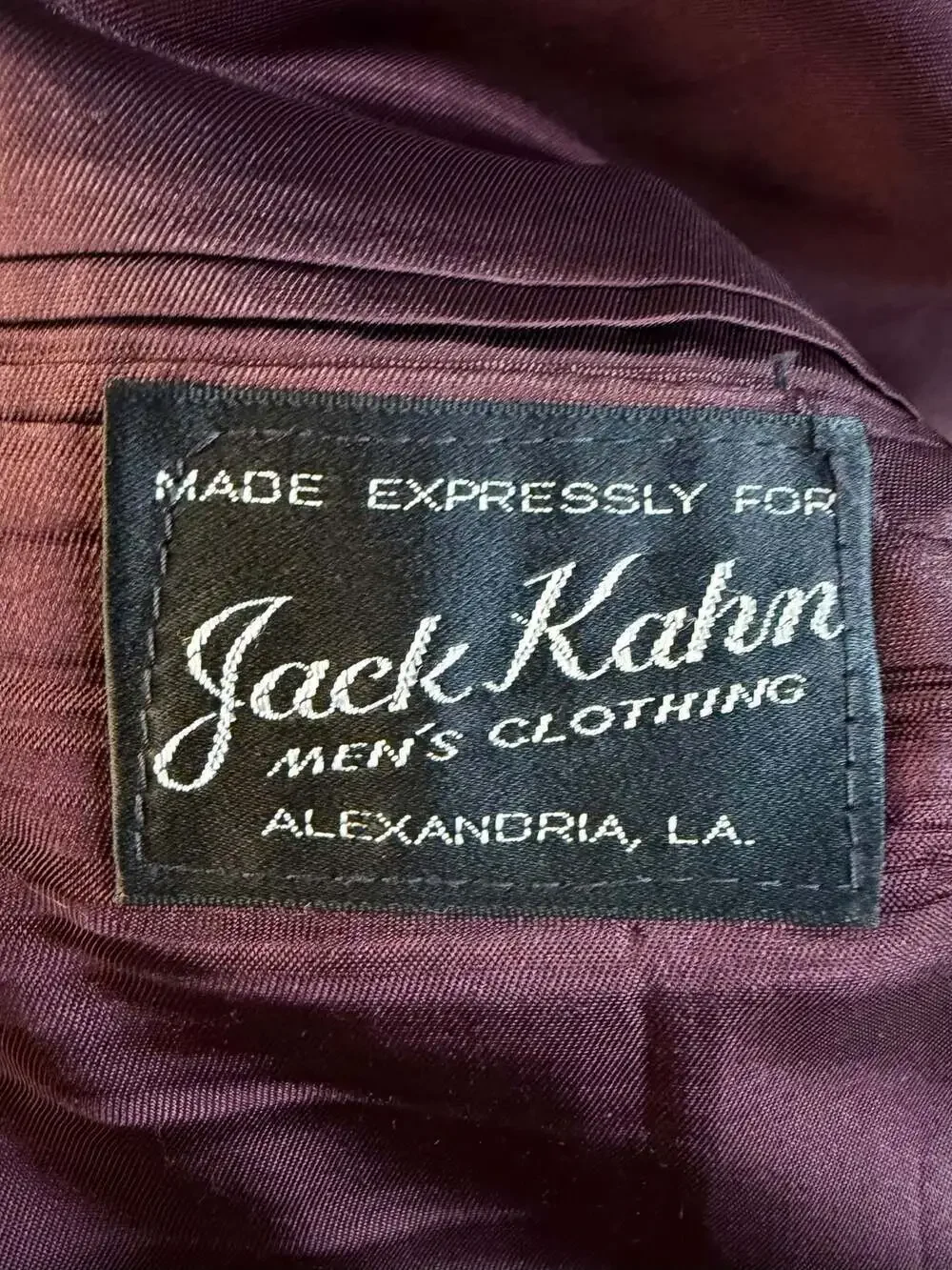 Vintage Jack Kahn Men's Burgundy Hopsack Blazer with Gold Buttons
